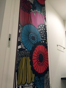 リメッコ marimekko シナマーク　北欧生地　北欧カーテン　のれん　シェード　布　北欧ファブリック　通販　北欧ロールスクリーン　北欧照明　北欧インテリアコーディネート　北欧テイスト　オーダーカーテン　限定　北欧限定　北欧インテリア　生地　ロールスクリーン