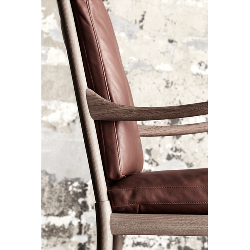 OW149_WB-Detail_Leather-01.png