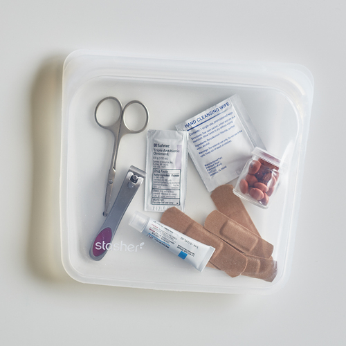 Stashers_Overhead_Table_firstaid_275_lores.jpg