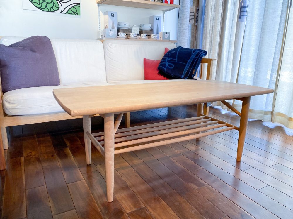 作られた飽きのこないシンプルで木の住まい設計社 センターテーブル