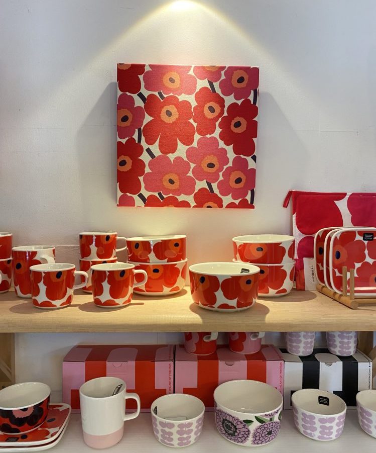 marimekko】新年にぴったりなマリメッコの赤色グッズをご紹介！ - 北欧